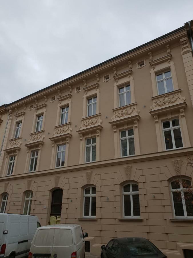 Caput Mundi Leilighet Krasków Eksteriør bilde